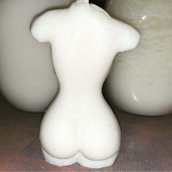 Soy candles !!!! Clean lilac light scented and hand made, perfect for your home - Picture 8 of 10